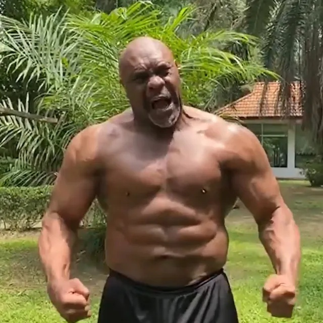 Fight Site - Bob Sapp još uvijek izgleda zastrašujuće i proziva Mikea  Tysona: 'Iščupat ću ti srce i raskomadat ga'